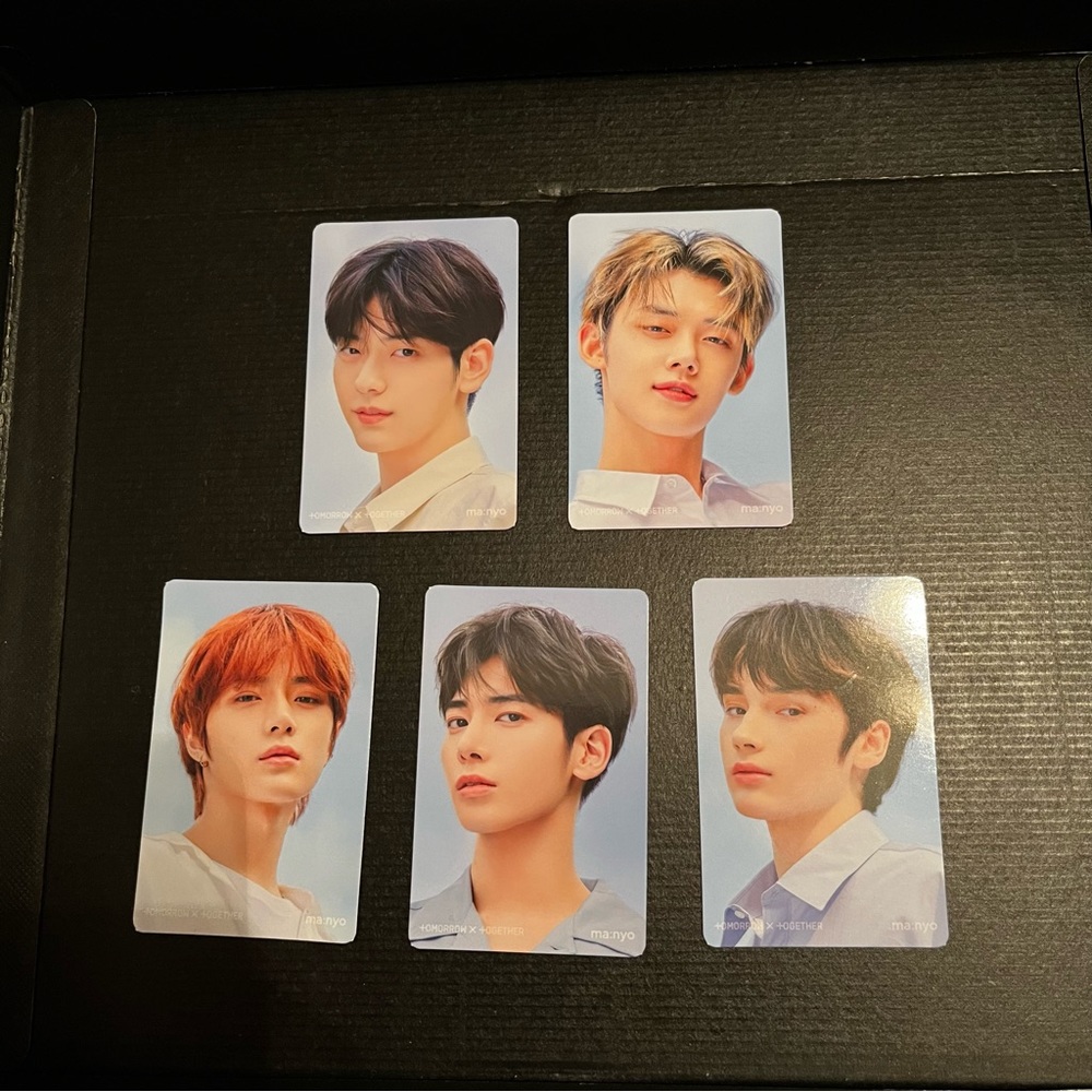 TXT photocards